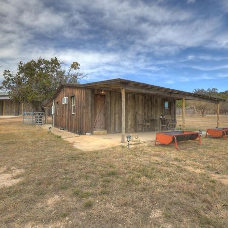 Ohana Ranch Cabin - 12 Minutes To Historic Main St Fredericksburg Exterior photo