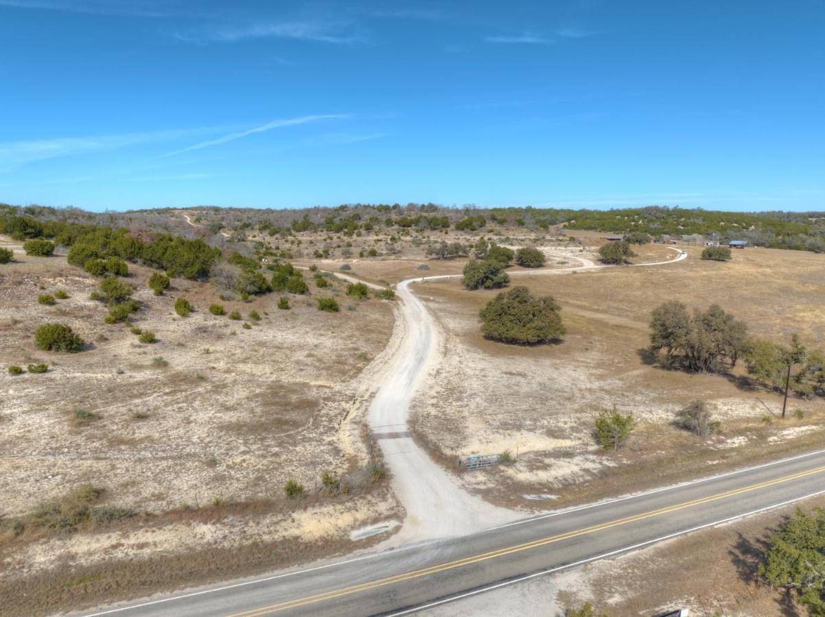 Ohana Ranch Cabin - 12 Minutes To Historic Main St Fredericksburg Exterior photo
